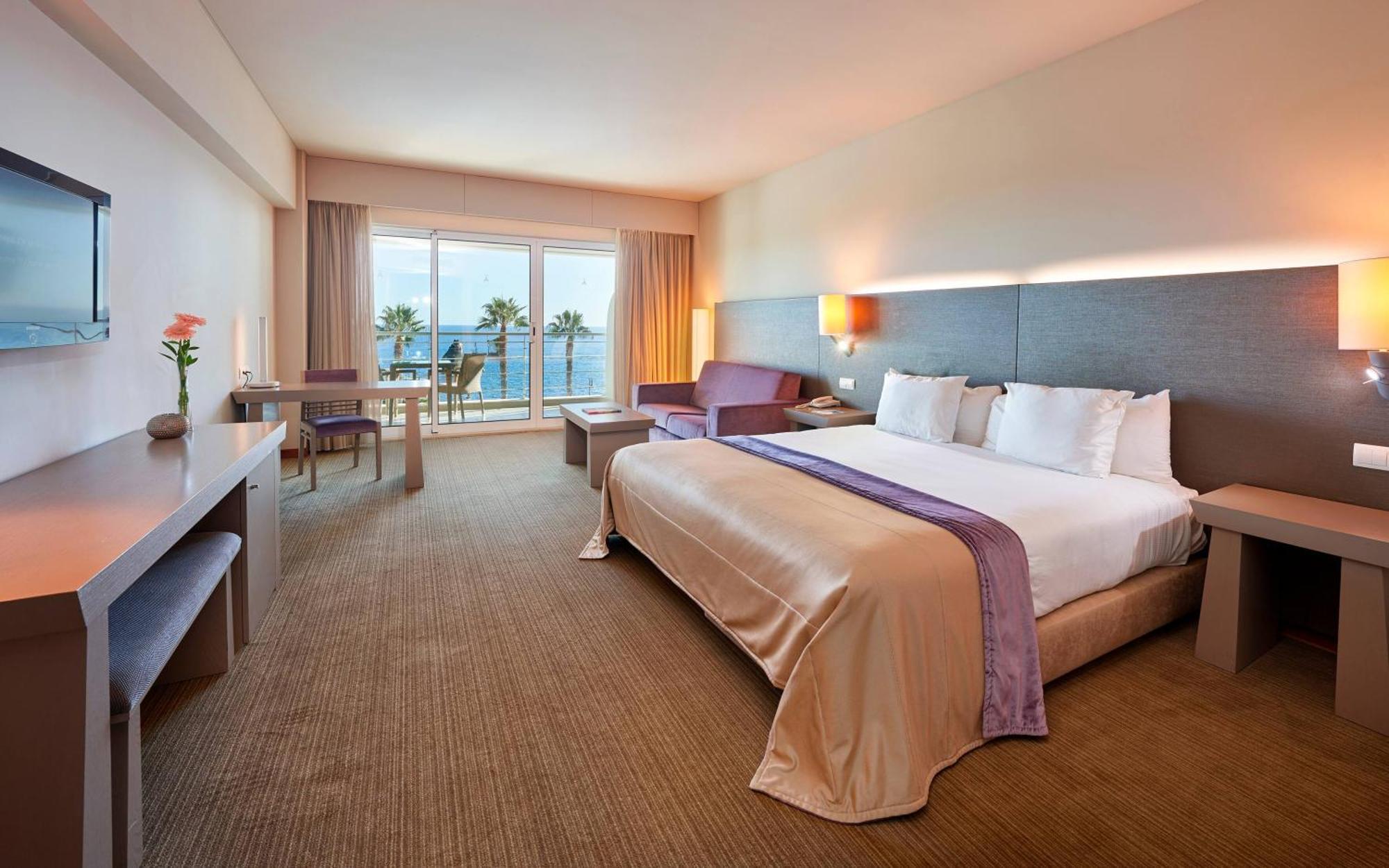Quarto Melia com Vista do Mar